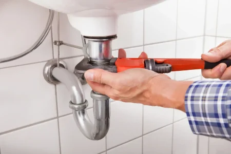 Plumber-Fitting-Sink-Pipe-wellington